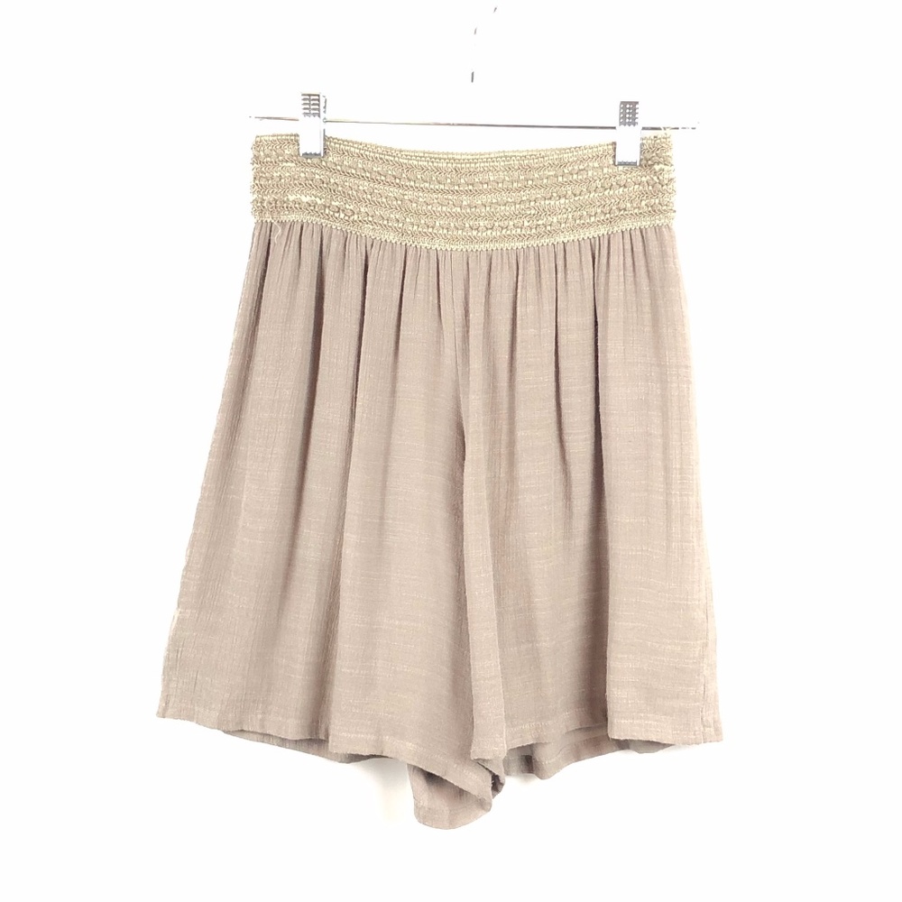 NEW DIRECTIONS Beige Dress Shorts
